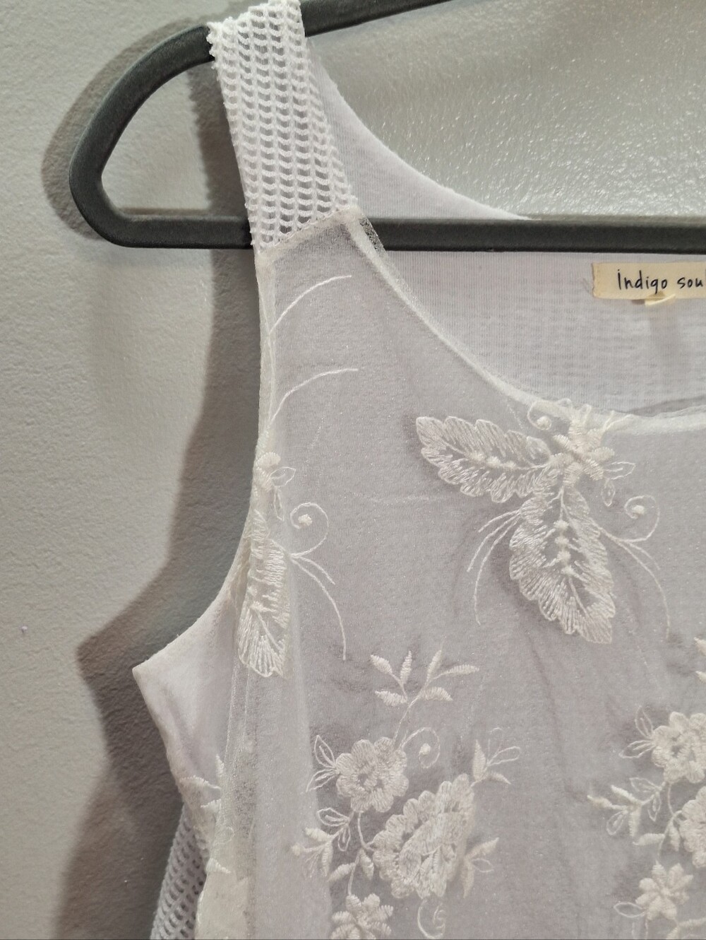 Indigo Soul White Embroidered Sleeveless Tiered Mini Dress Medium Boho Flowy - Picture 7 of 16